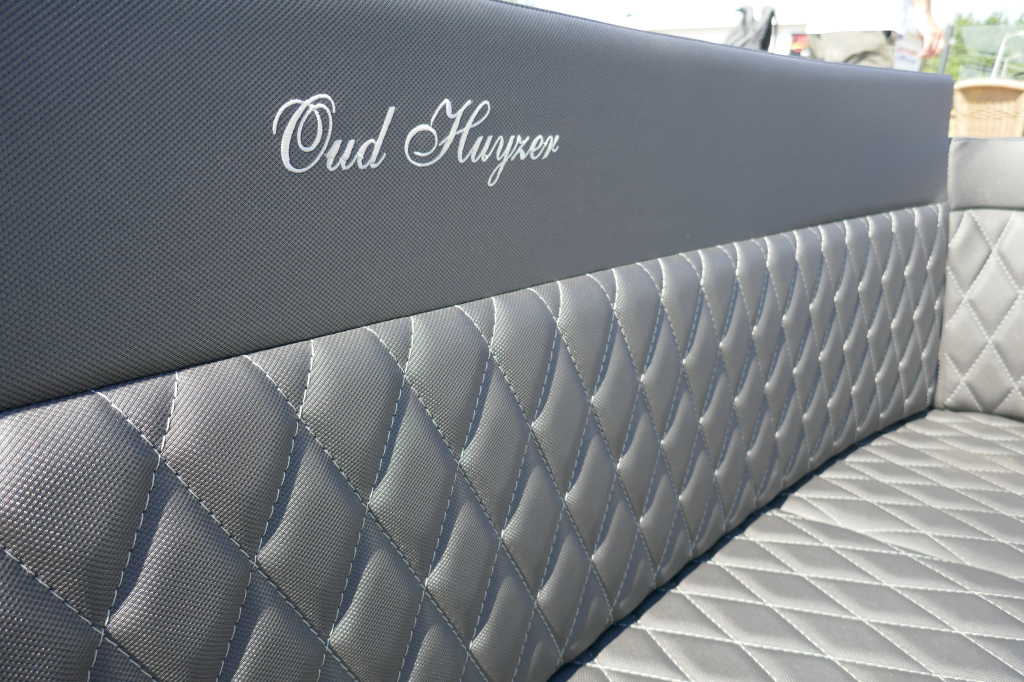 Oudhuijzer 740 Tender