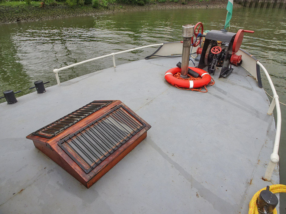 Dockyard 13, Motor tender