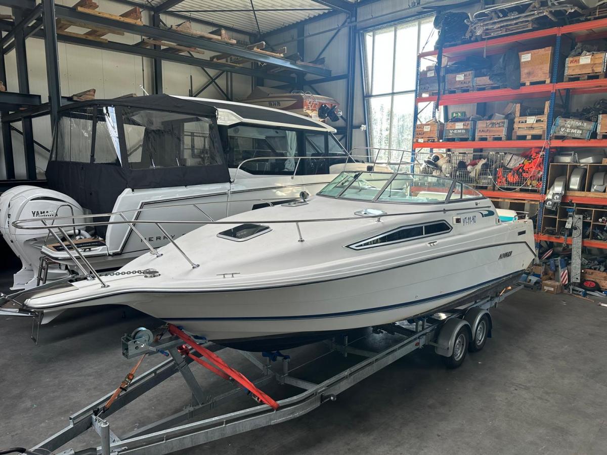 Rinker 260 FIESTA FEE