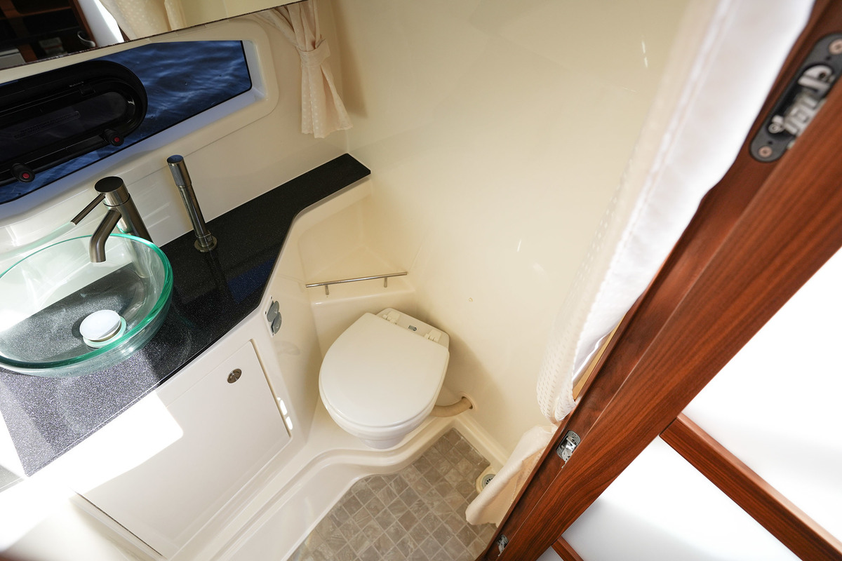 Sea Ray Sundancer 290