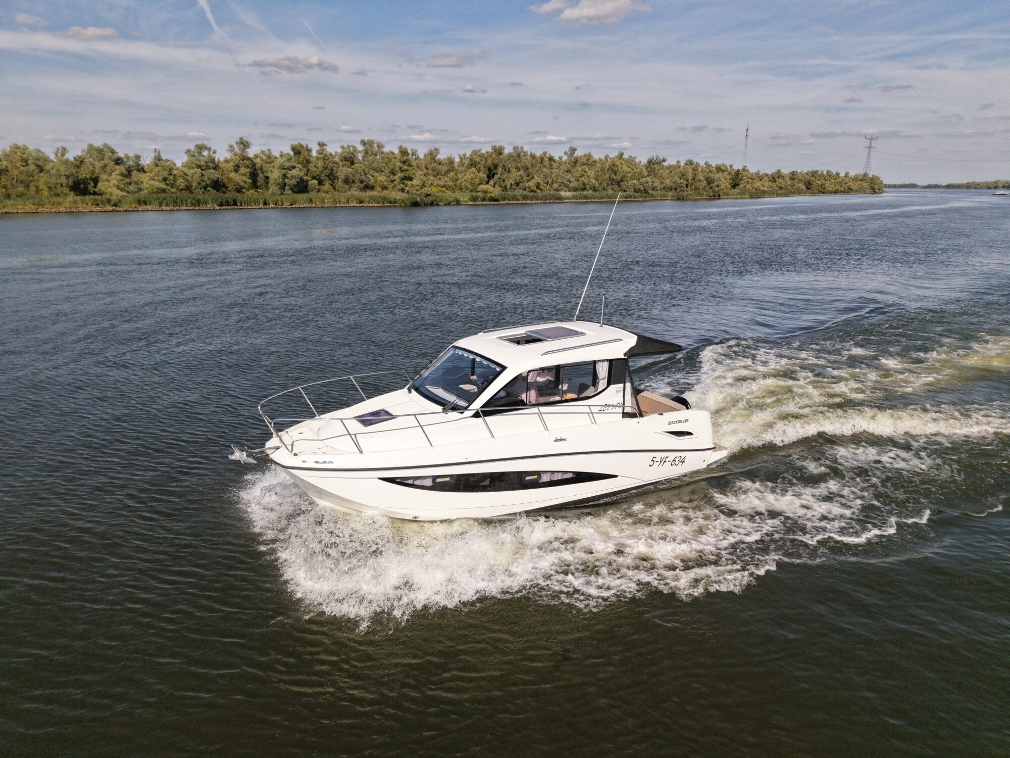 Quicksilver 905 Activ Weekend