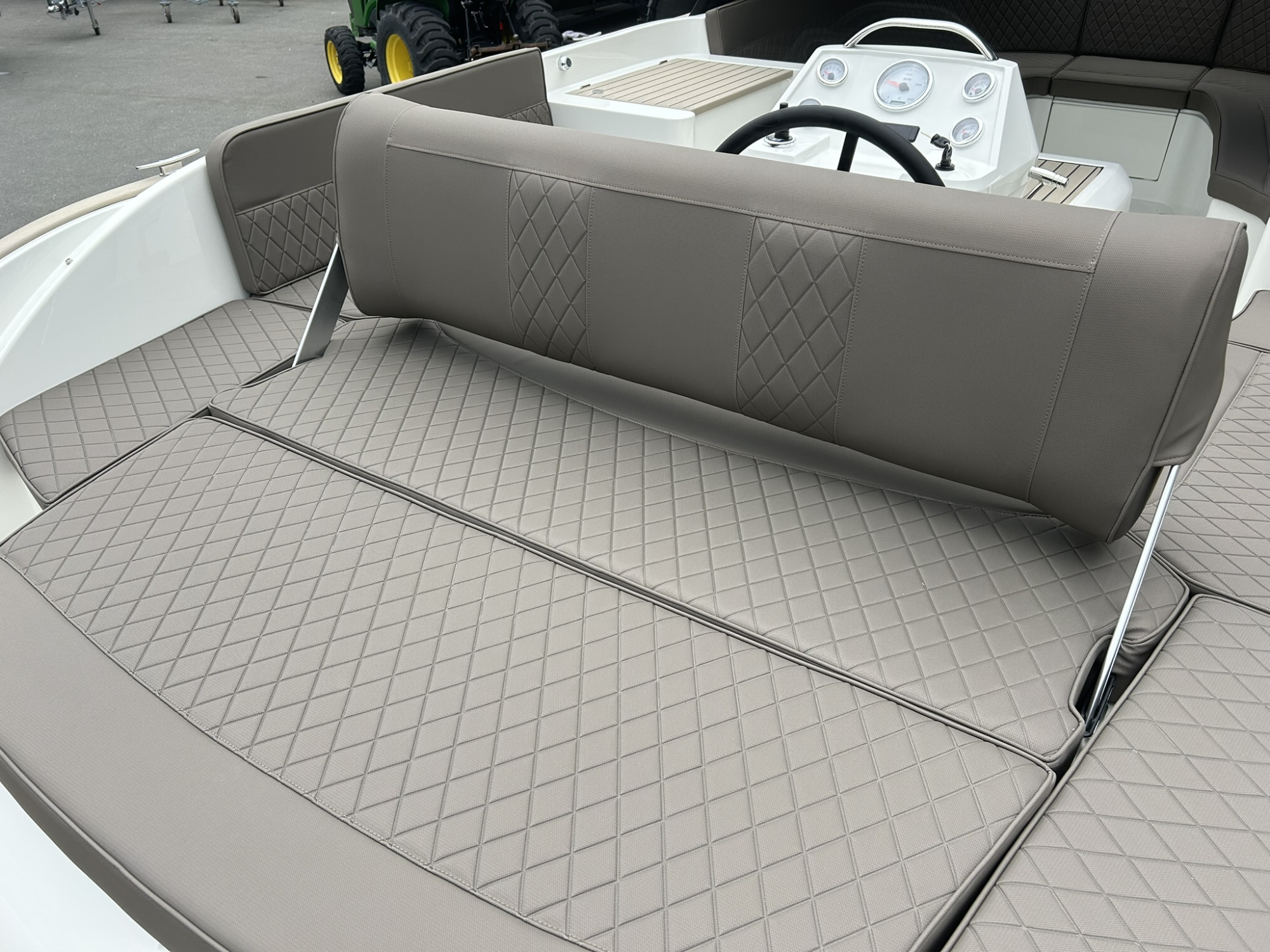 Antaris Sixty7 met Vetus 52 pk in RAL 7001 op voorraad!