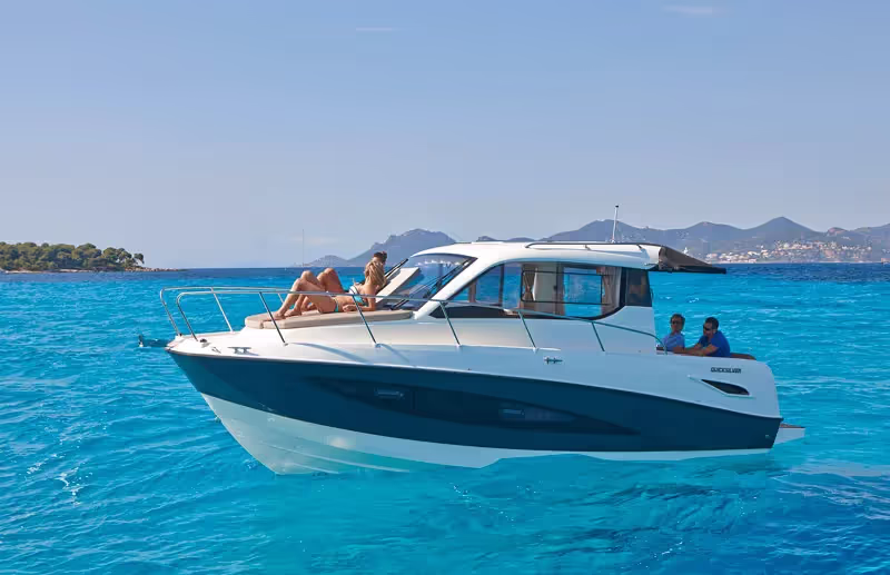 Quicksilver 905 Weekend