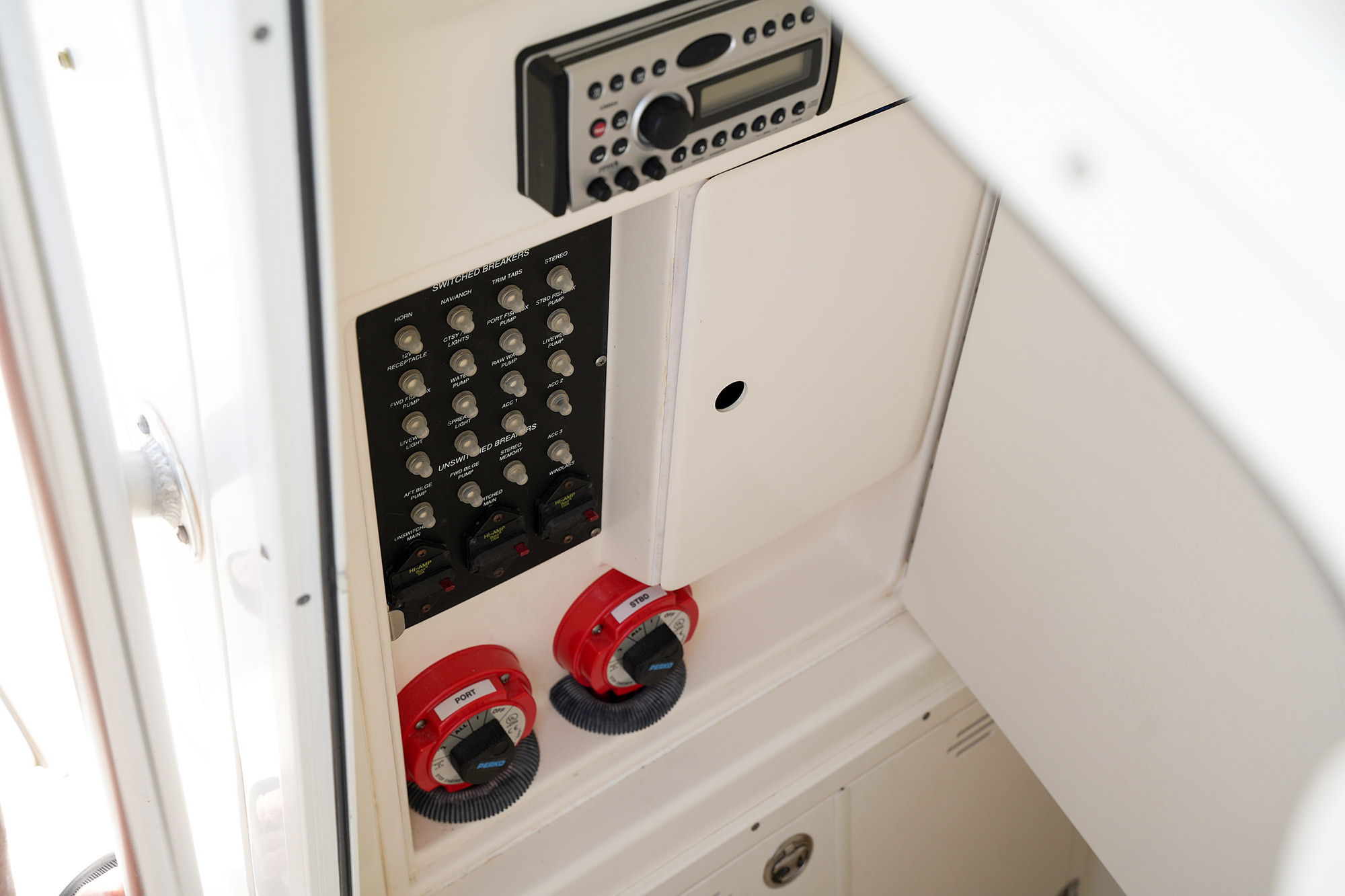 Boston Whaler 270 Outrage