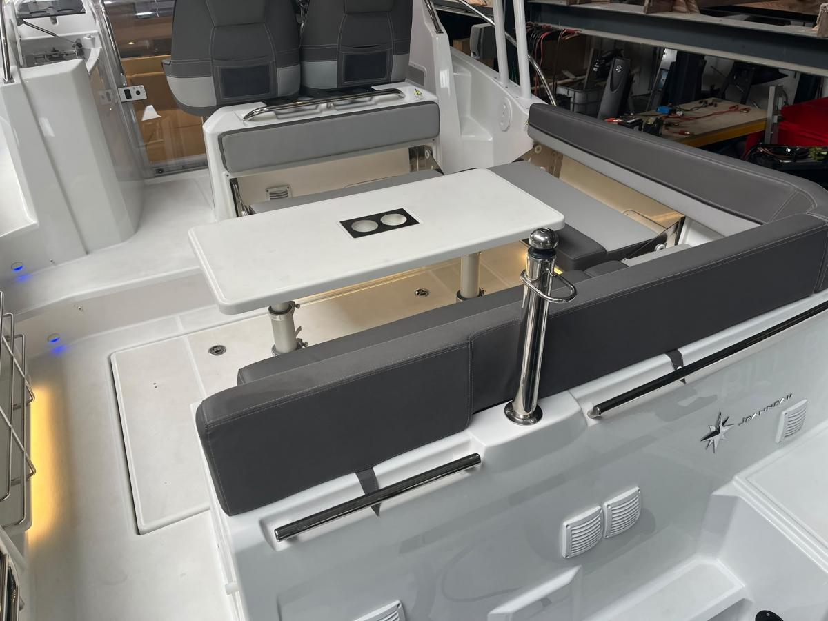 Jeanneau Cap Camarat 9.0 Walk Around with Hard-Top and airconditioning