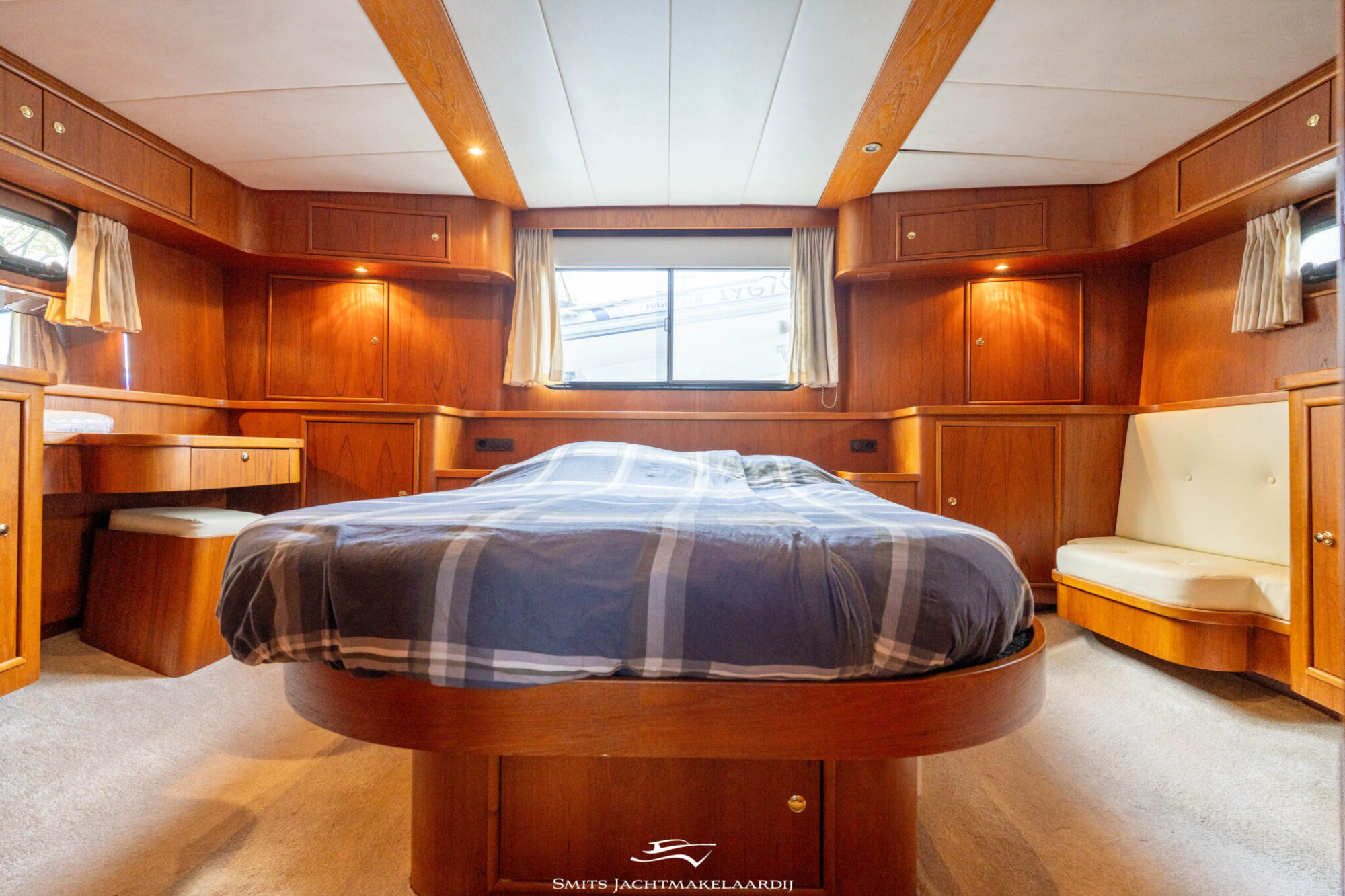 Van den Hoven Allure 155 Cabrio