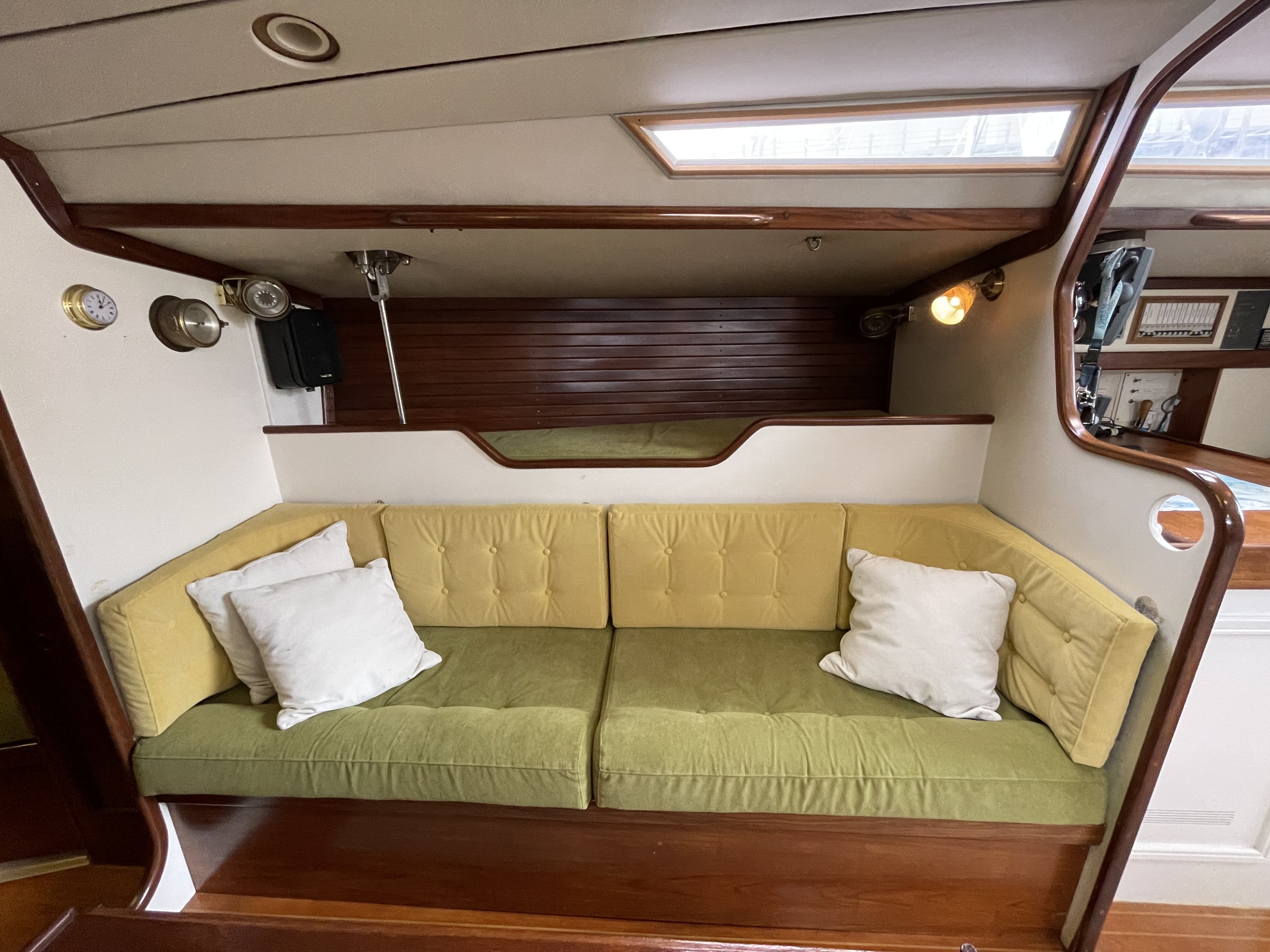 Beneteau First 42