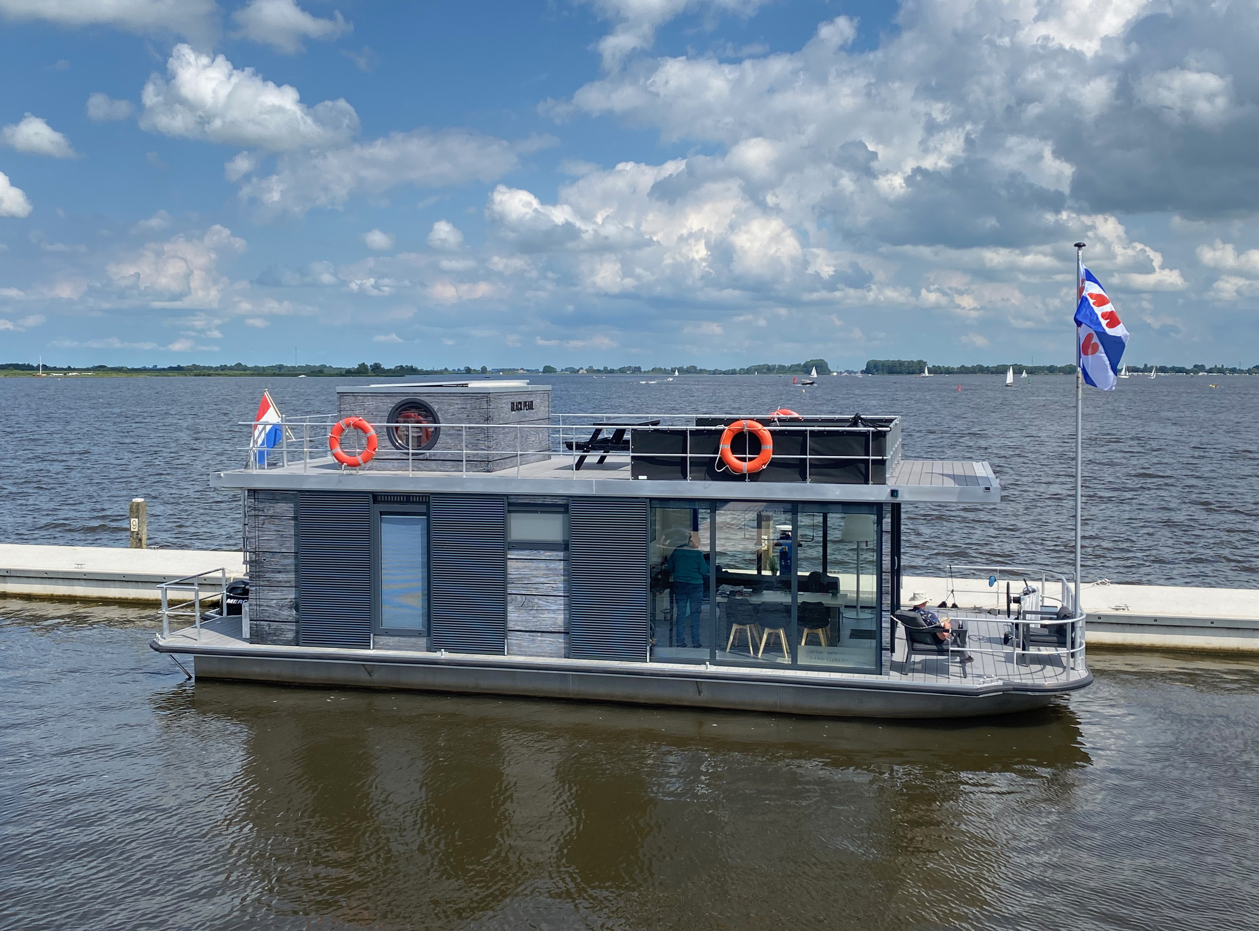VaarAppartement 'Black Pearl' Houseboat - Panoramahut