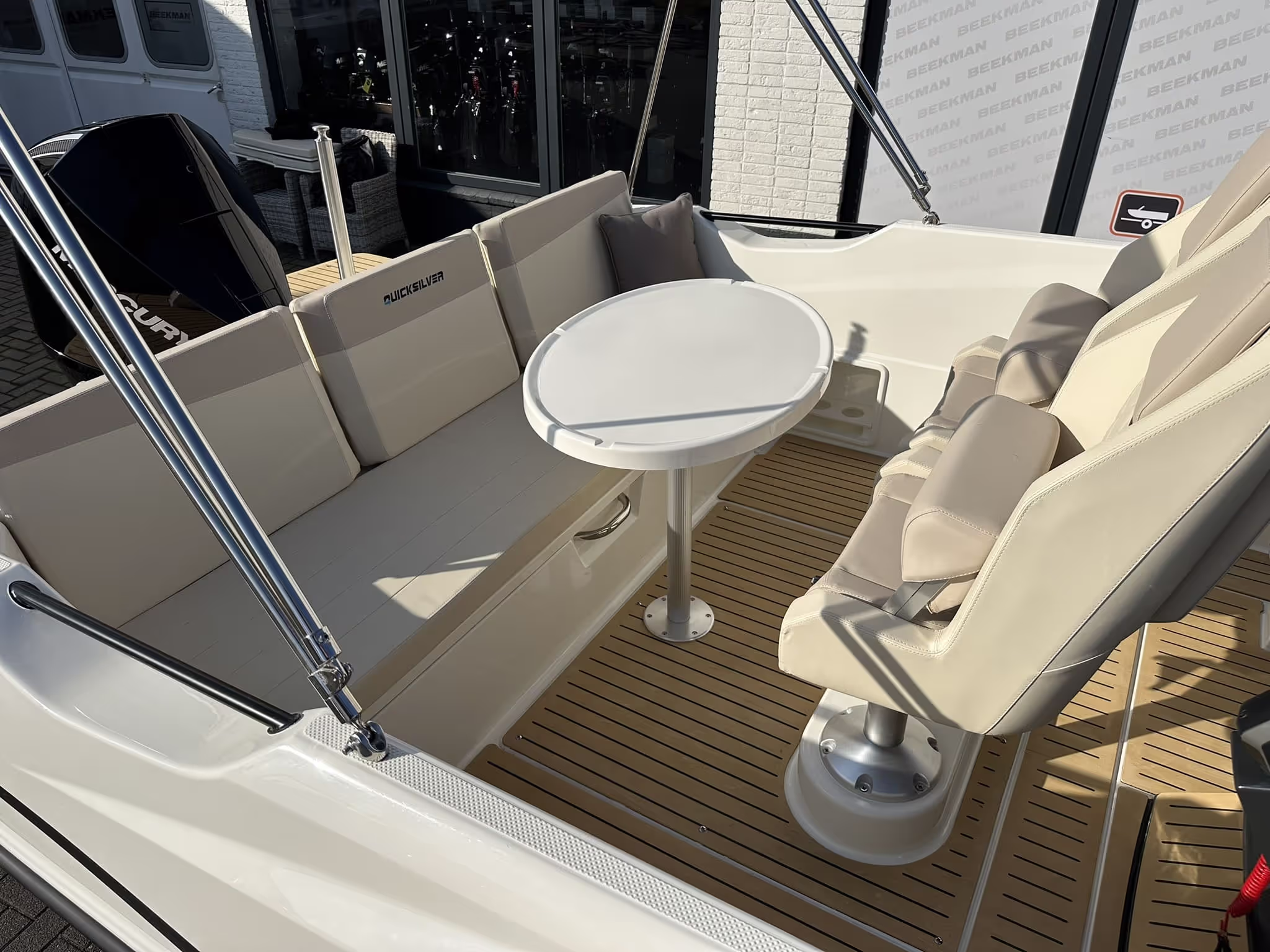 Quicksilver 705 Open