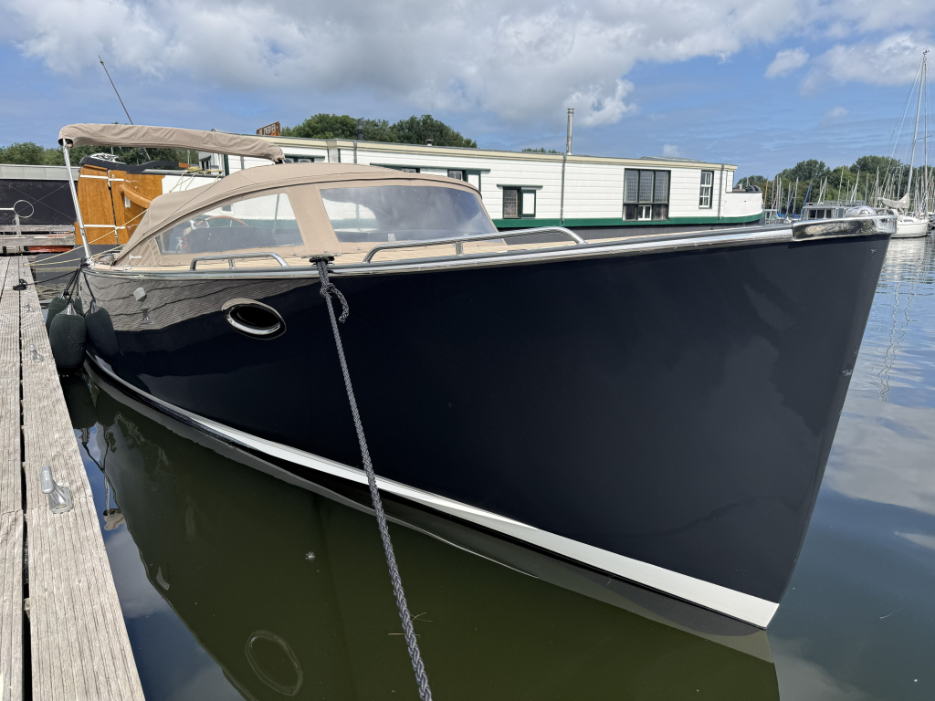 AdmiralsTender C28