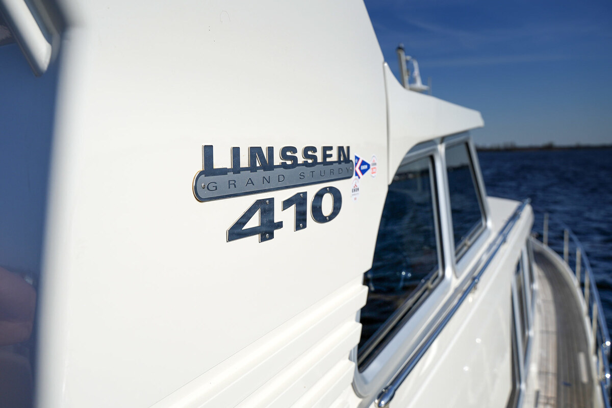 Linssen Grand Sturdy 410 AC Variotop met stabilisator