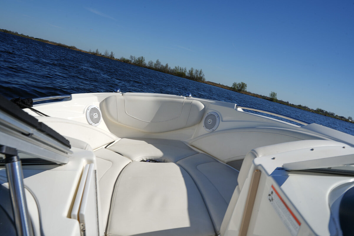 Bayliner 225