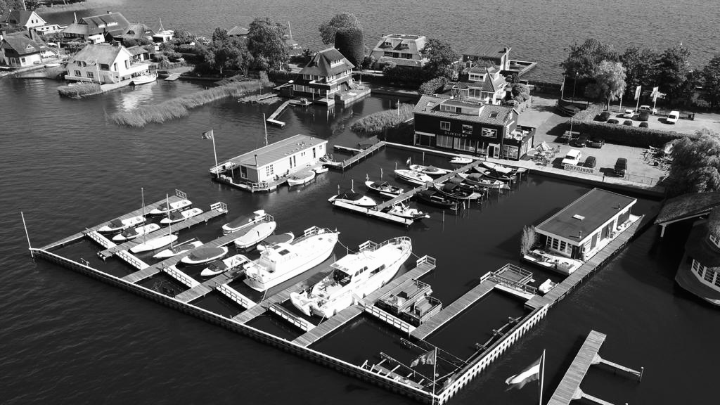 WINTERSTALLING WATER LOOSDRECHT