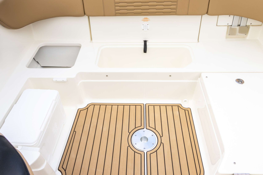 Sea Ray SPX 210