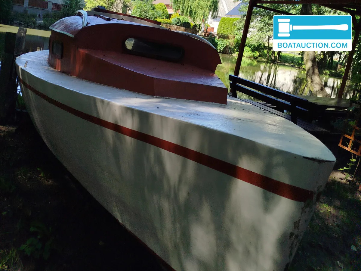Cabinboat 700