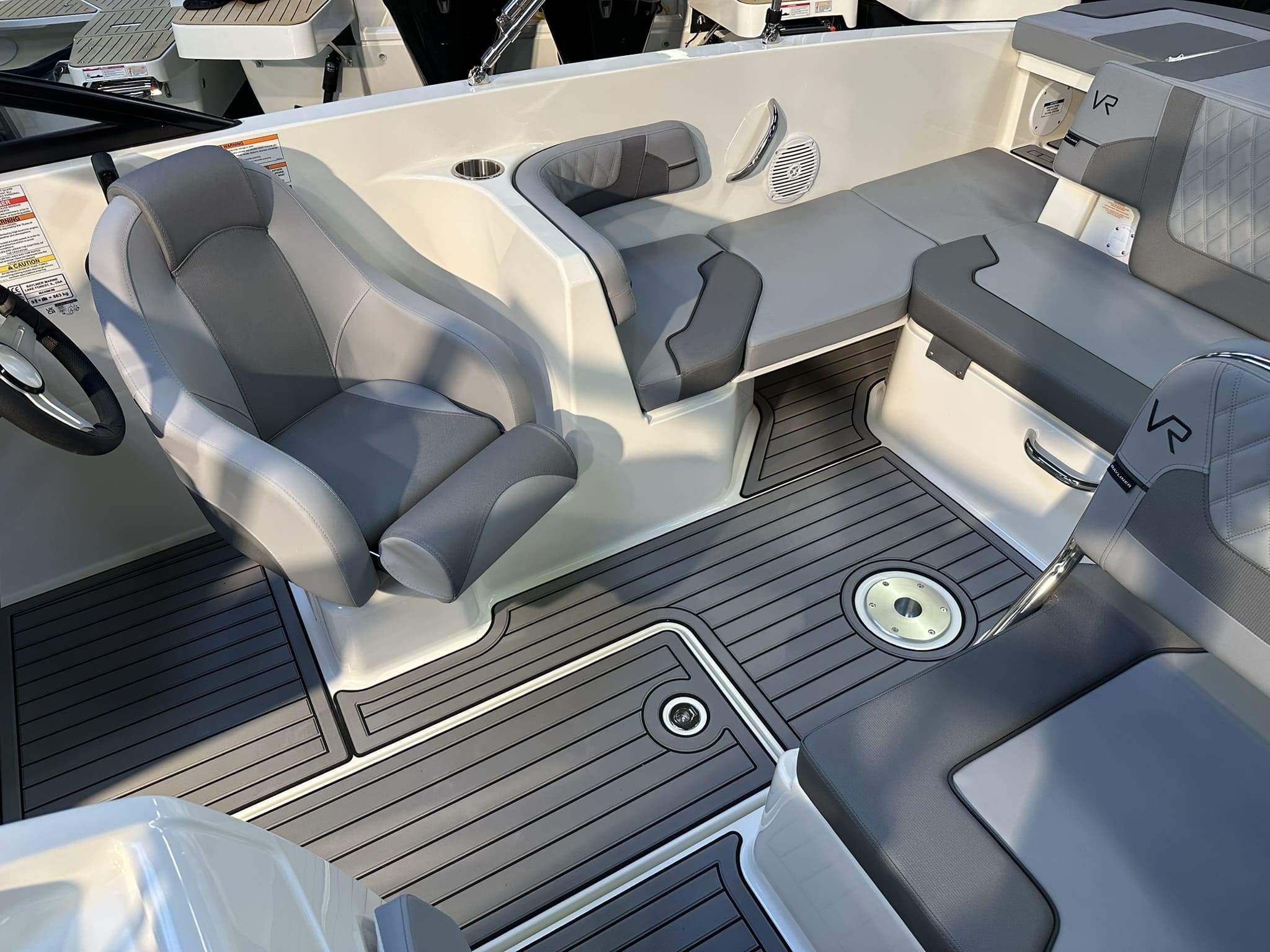 Bayliner VR6 Bowrider