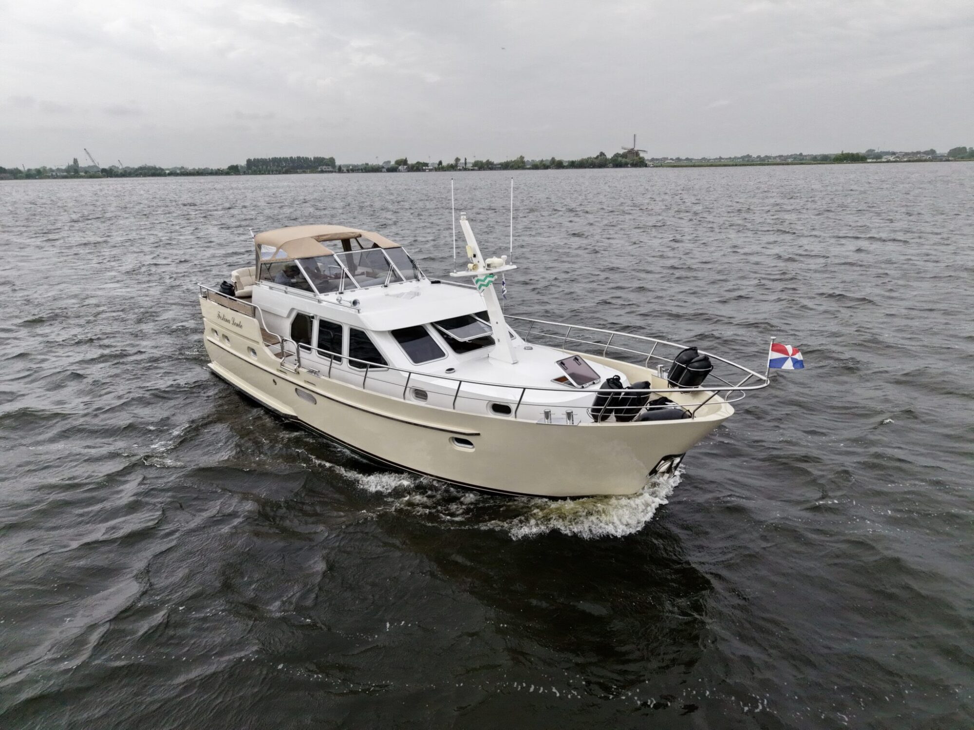 Van Vossen Parade 12.70 AK Exclusive