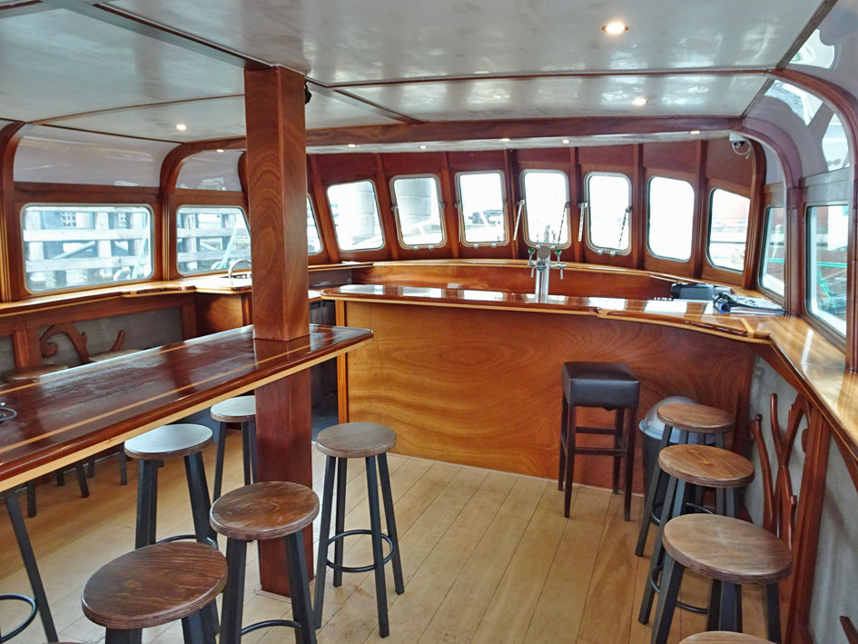 Dagpassagiersschip 152 pers