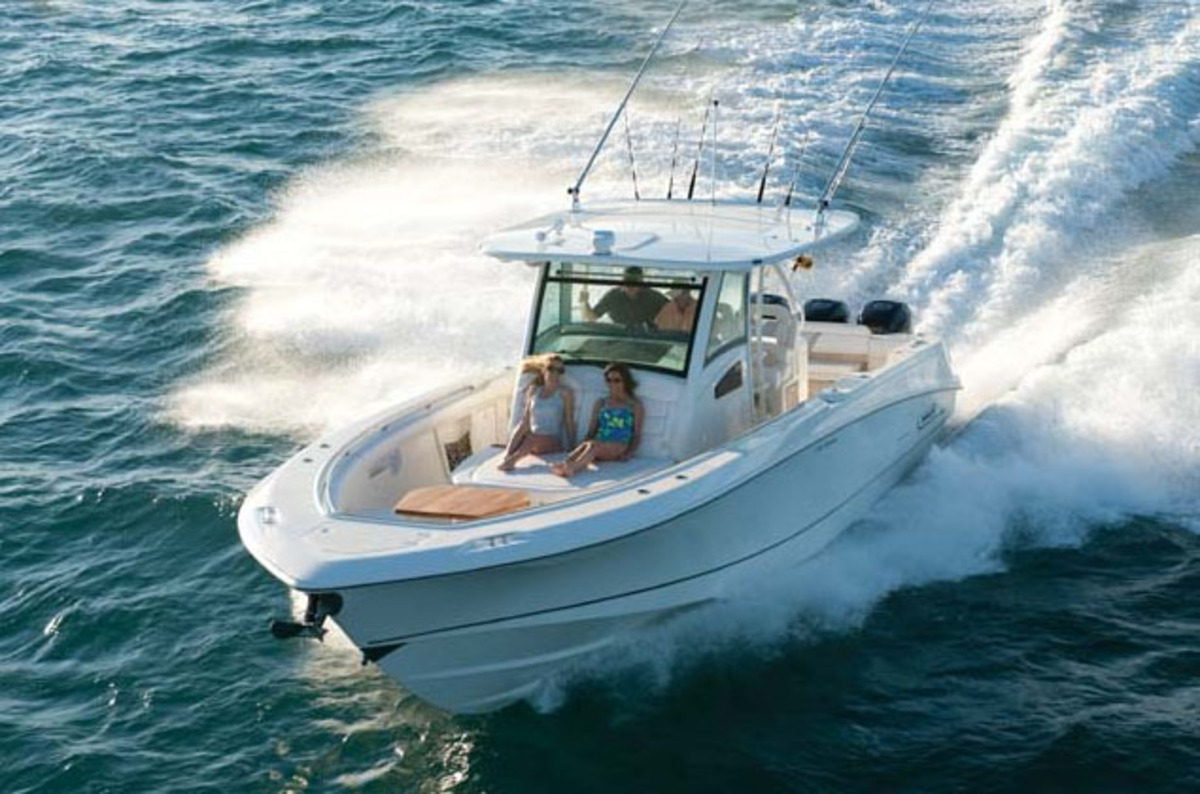 Boston Whaler 380 Outrage