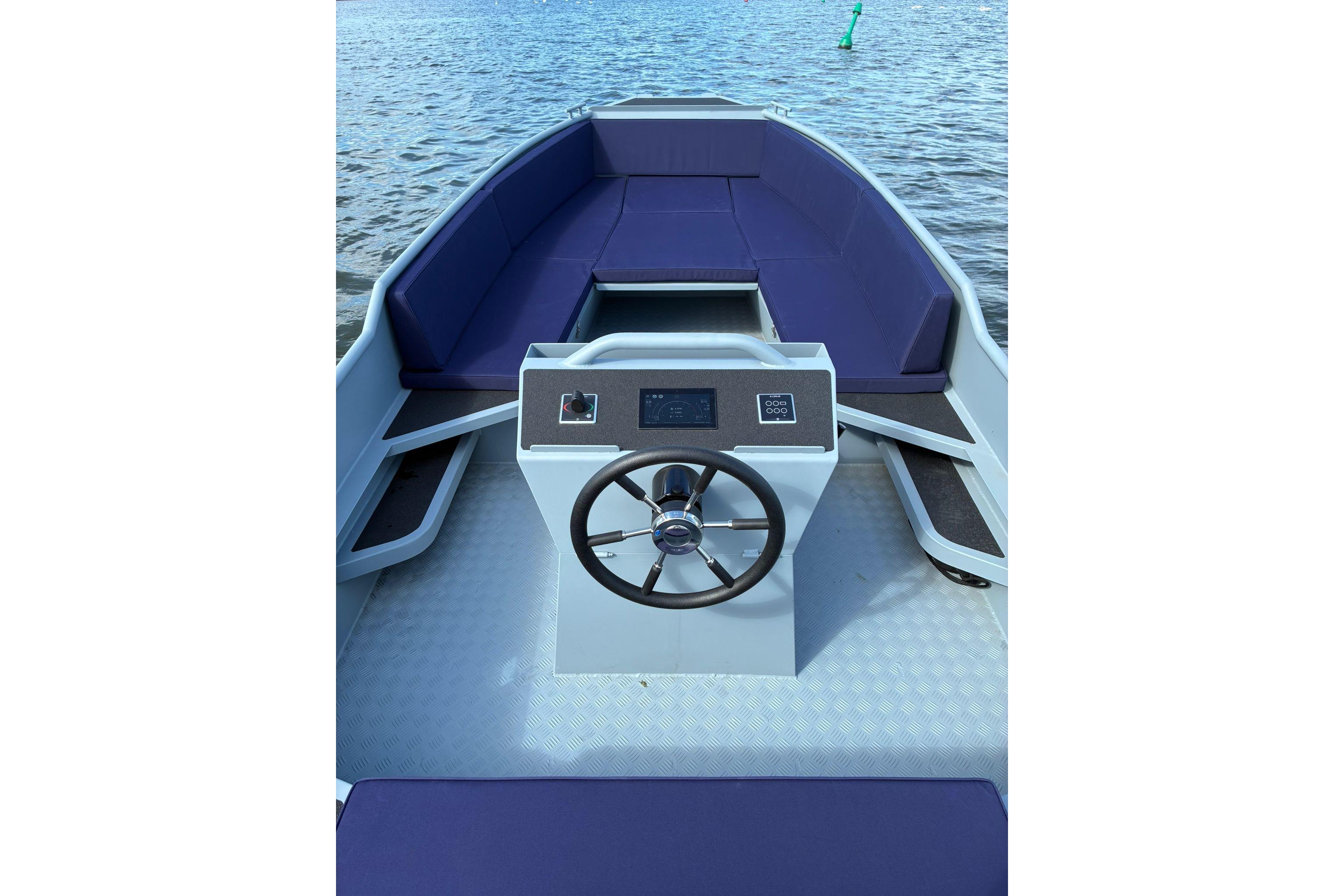 Stormer Tugboat 60