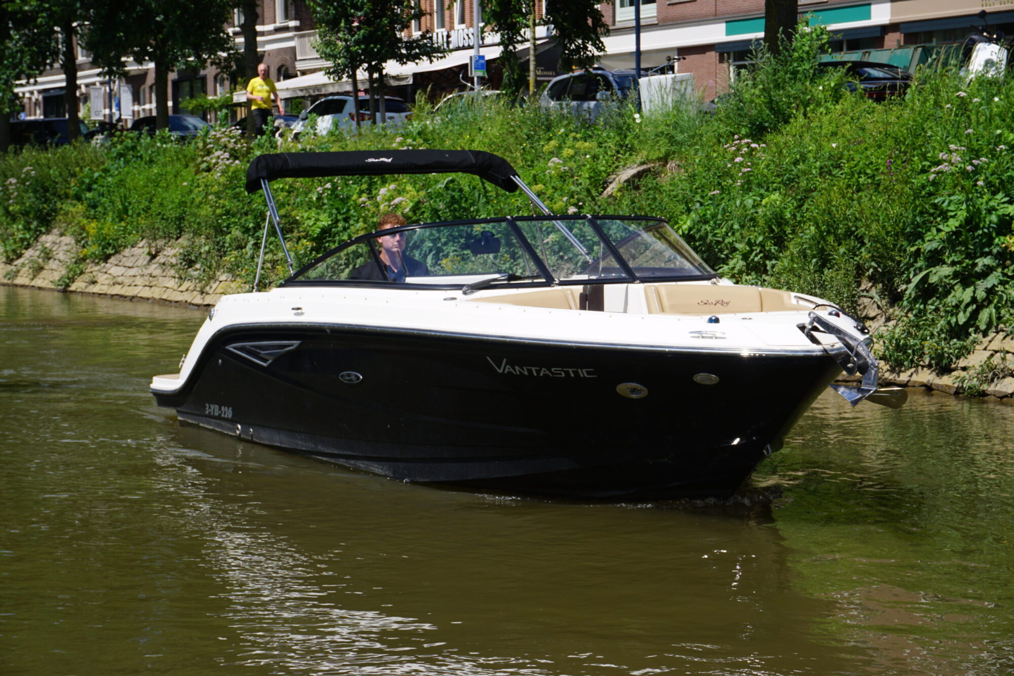 Sea Ray 250 SLX