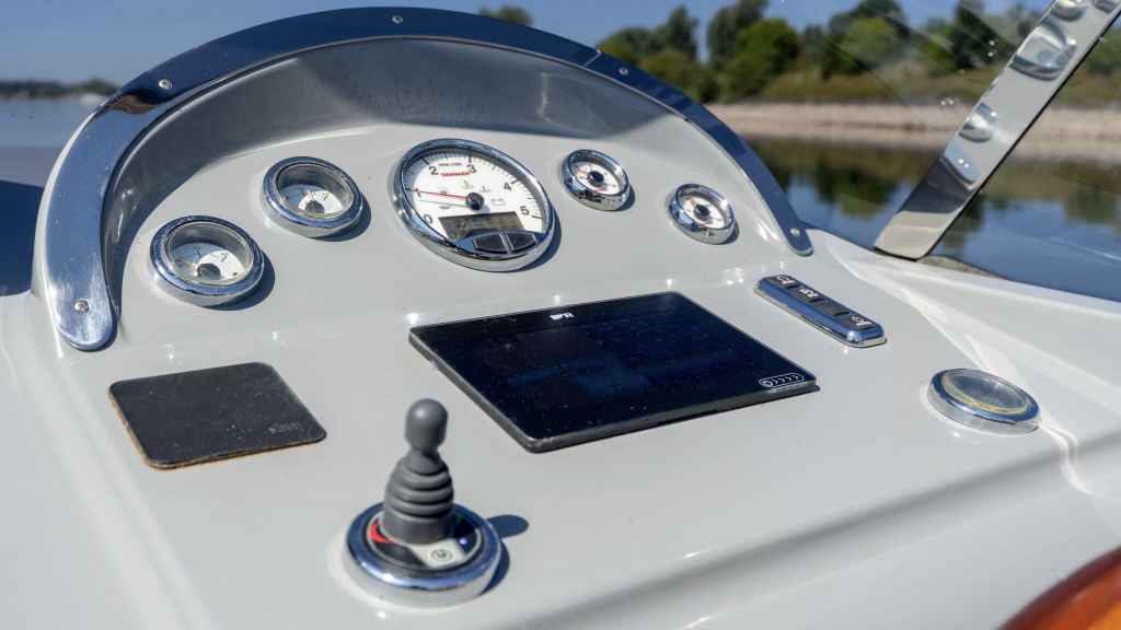 Antaris Seventy7 Cabin ( 2022)