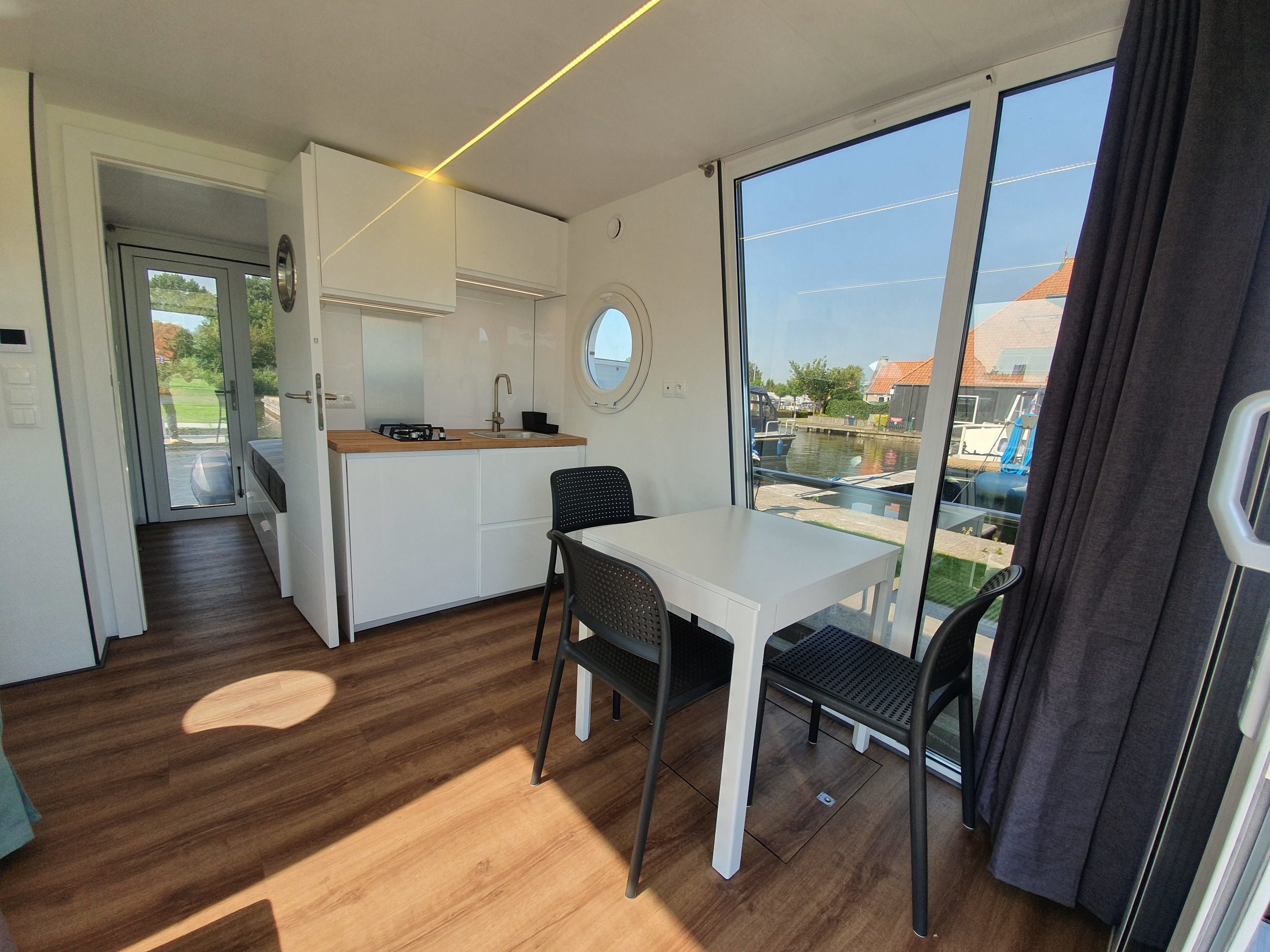 La Mare Houseboats Apartboat M - NEW