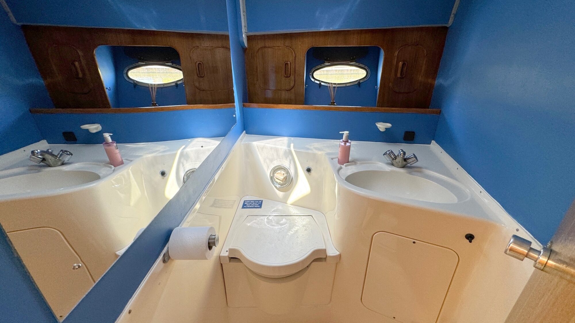Whitewater Wolfe 46 Flybridge