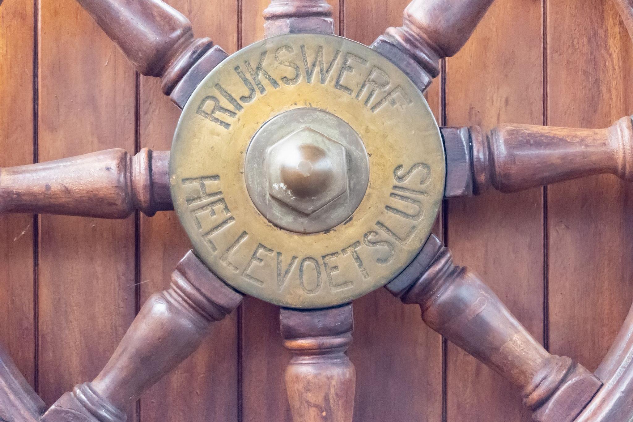 Lemsteraak motorjacht