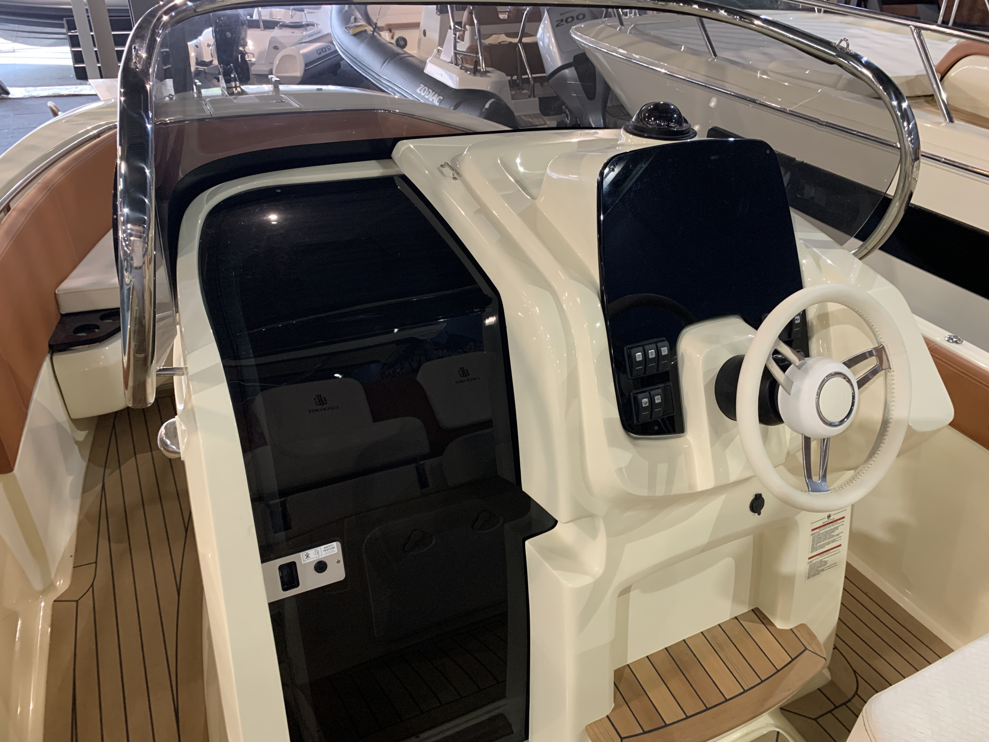 Capoforte Boats Capoforte 240FX met Honda 250 pk - Demomodel