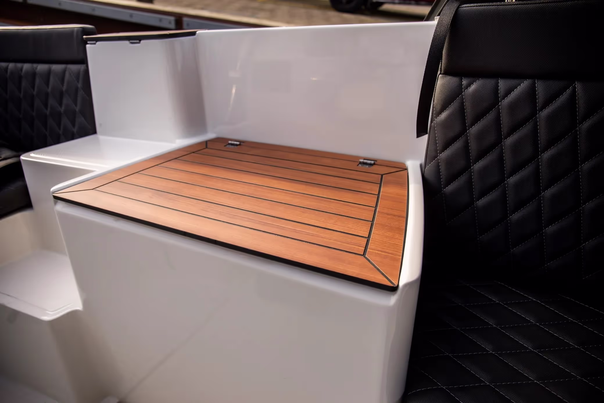 Oud-huijzer 740 Tender