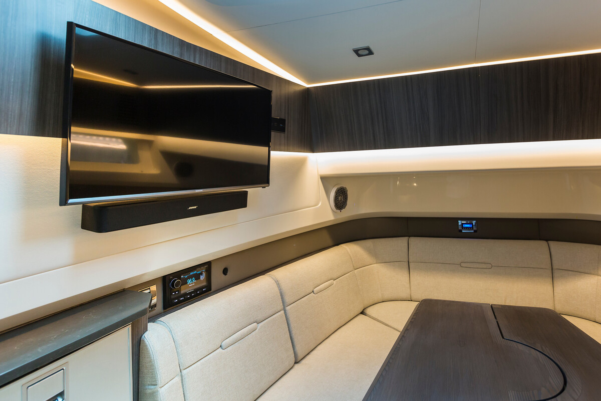 Sea Ray SLX 400