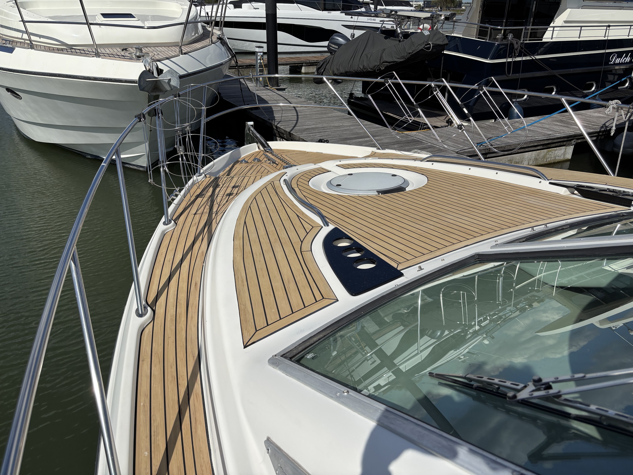 Maxum 4100 SCA