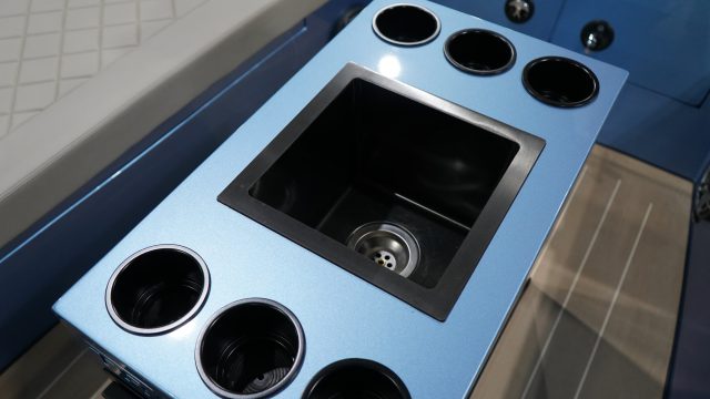 Triple X800 incl. 300 PK  GROOTSTE SLOEPENSHOWROOM VAN NEDERLAND