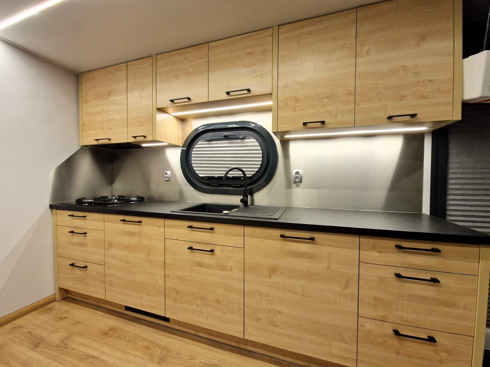 Campi 400 Houseboat (special 1 Sleepingroom))