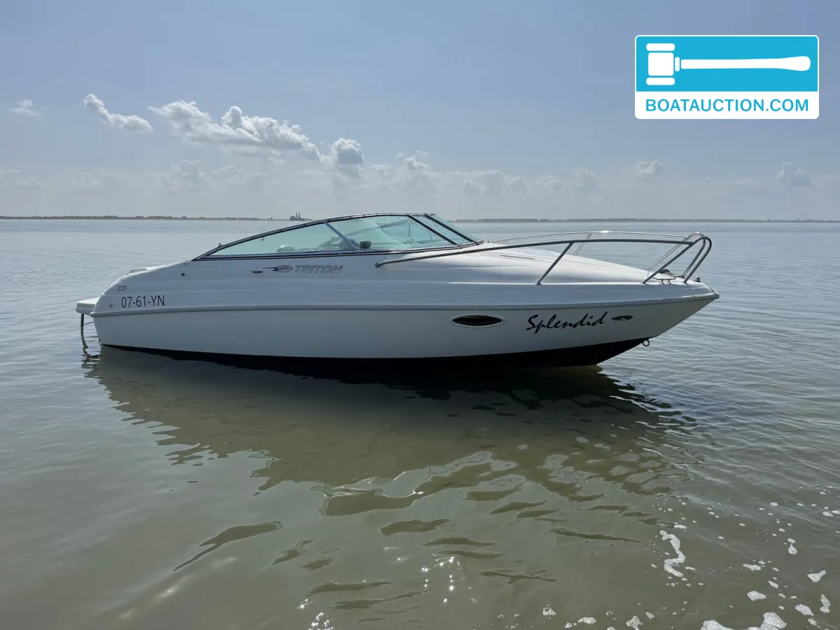 Triton 225 Cuddy hoofdfoto: 1