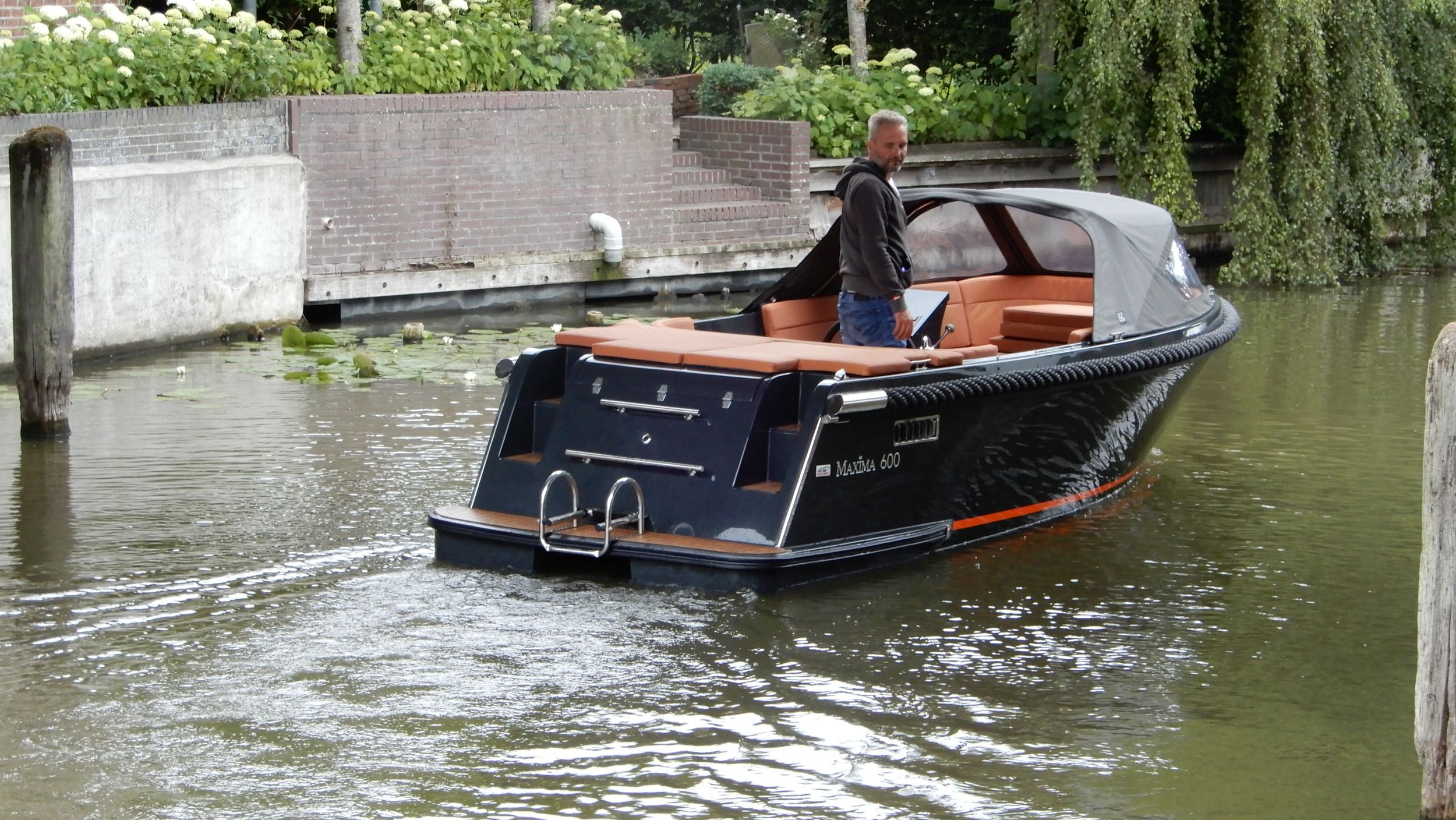 Maxima 600