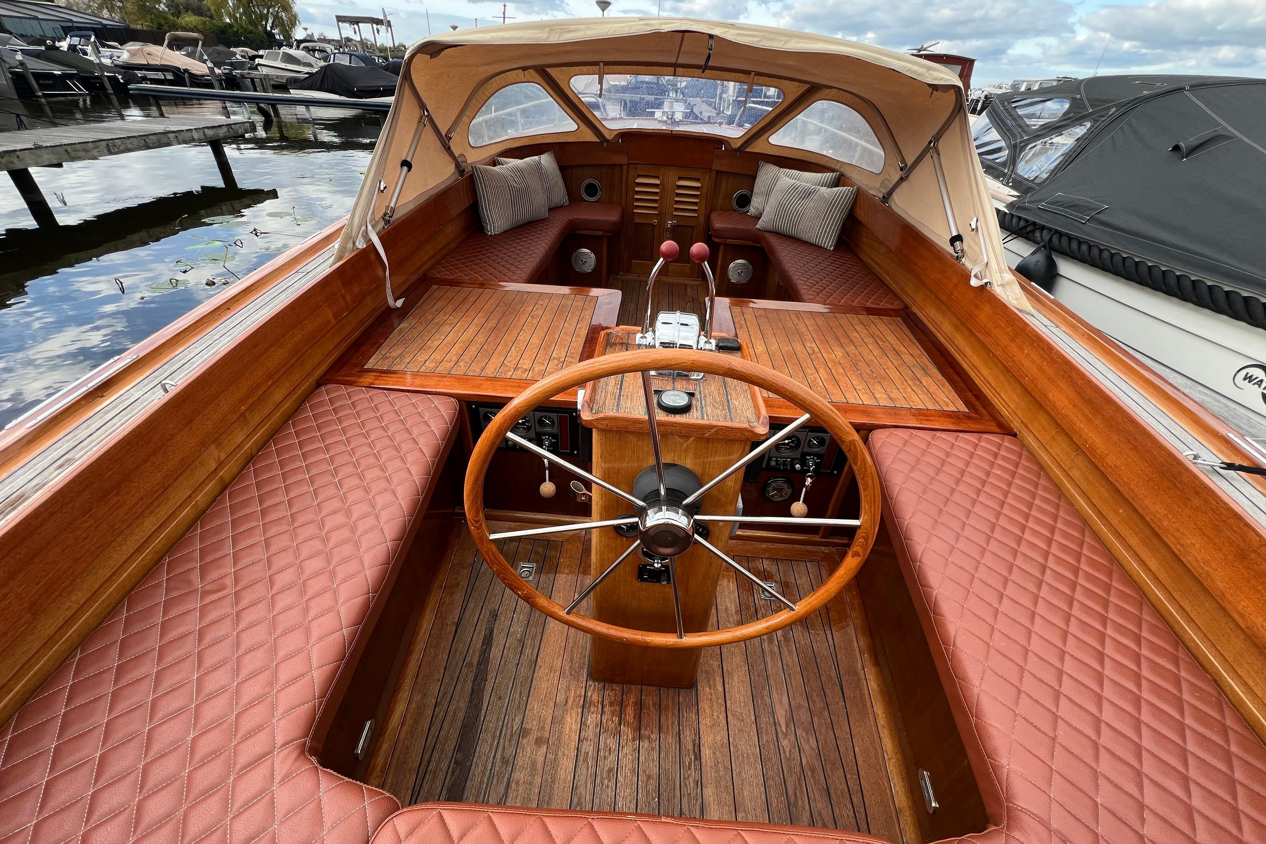 Beaver Yachts 28 Picknick Lounge