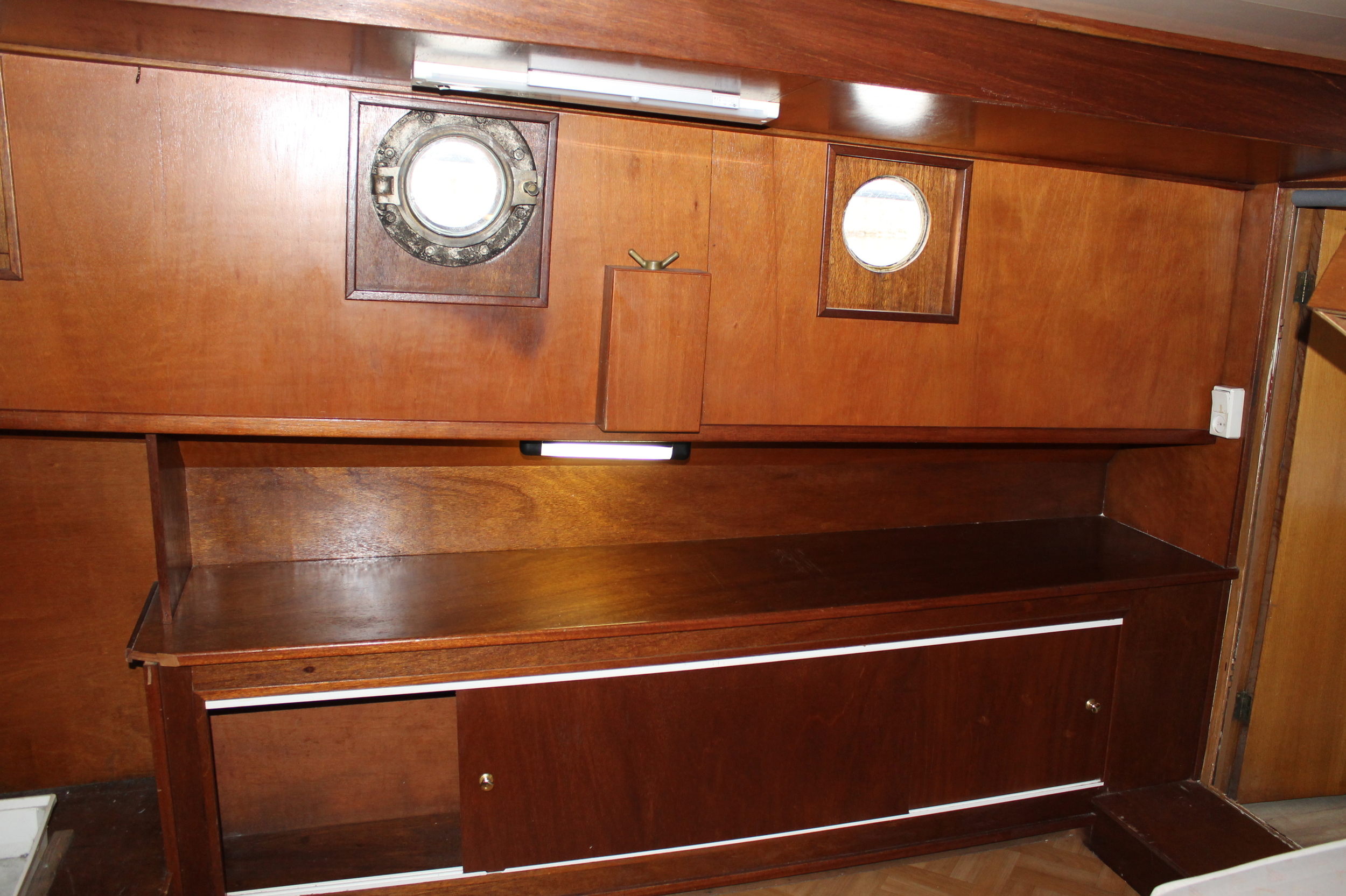 Tjalk Varend Woonschip 19.99