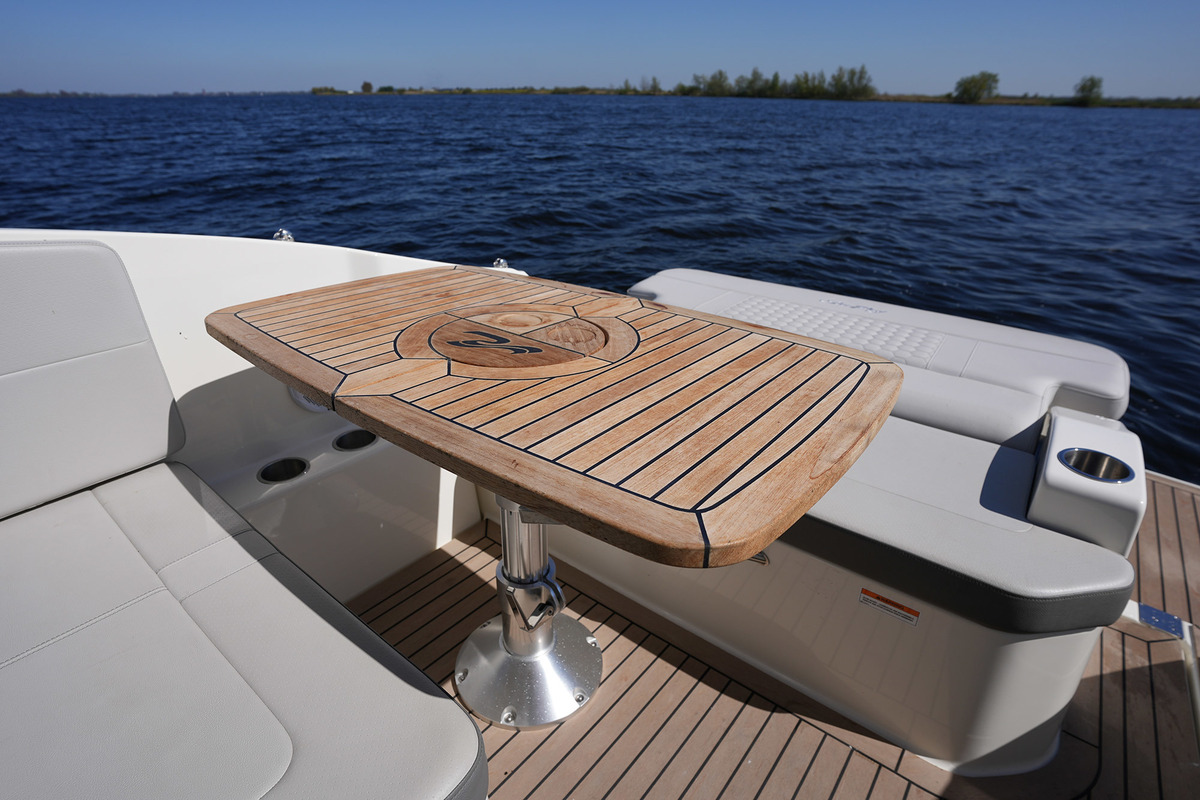 Sea Ray Sundancer 265