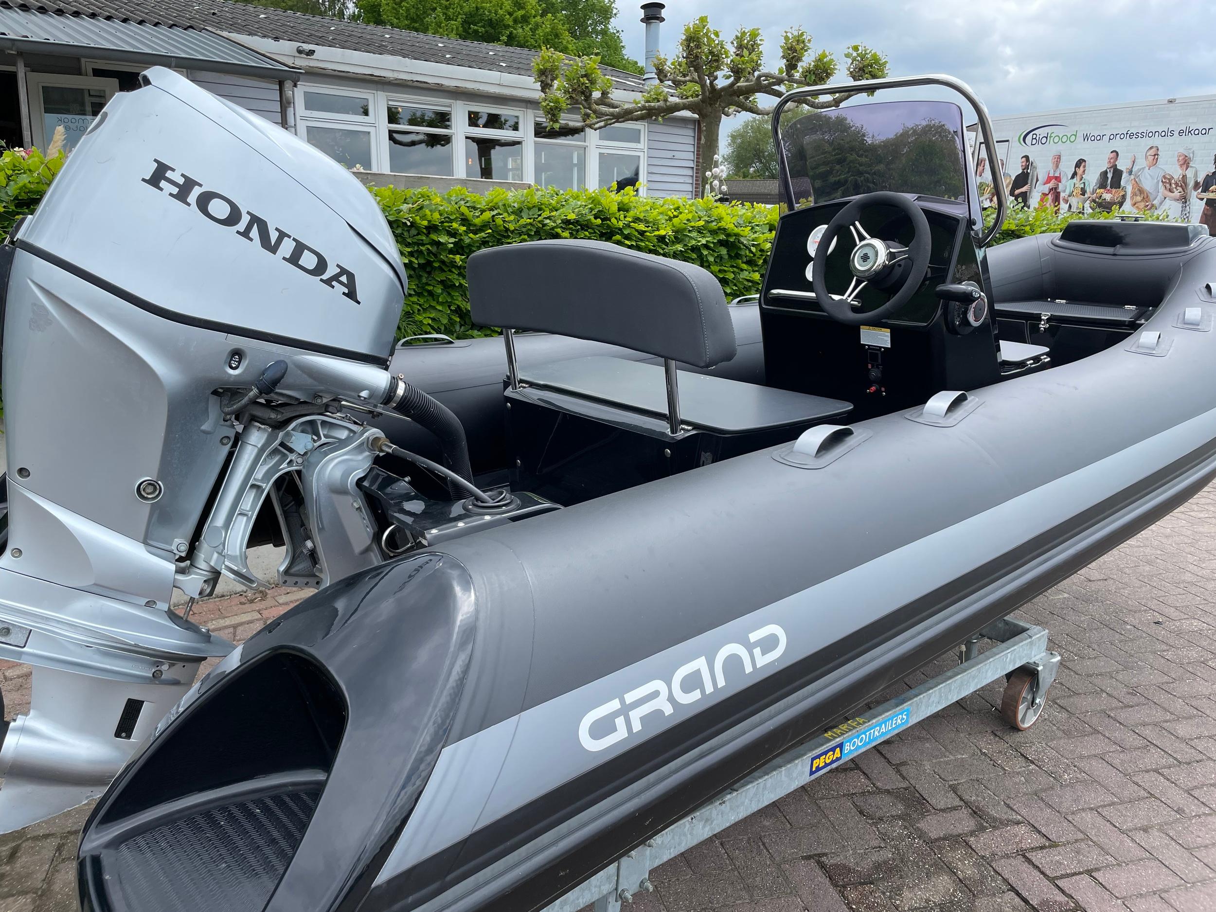 Grand S470NL Silver Line (bj 2020)