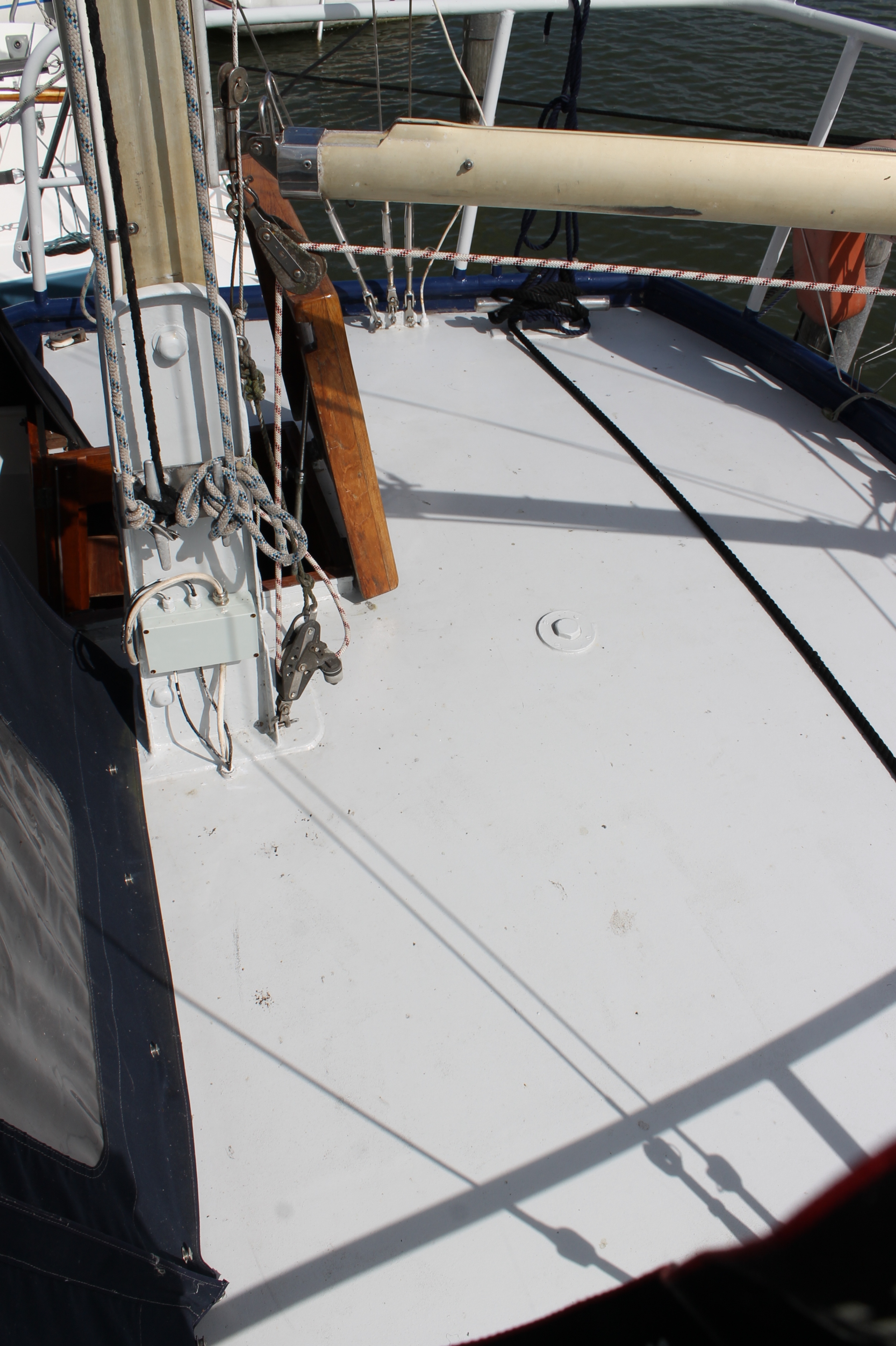 Pieter Beeldsnijder Gouwzee 3A