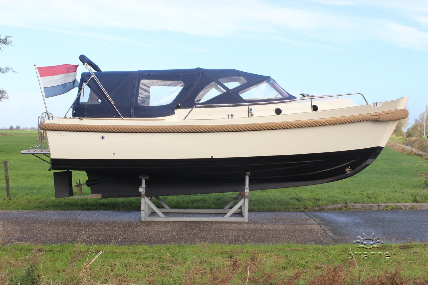 Interboat Intercruiser 27 Cabin