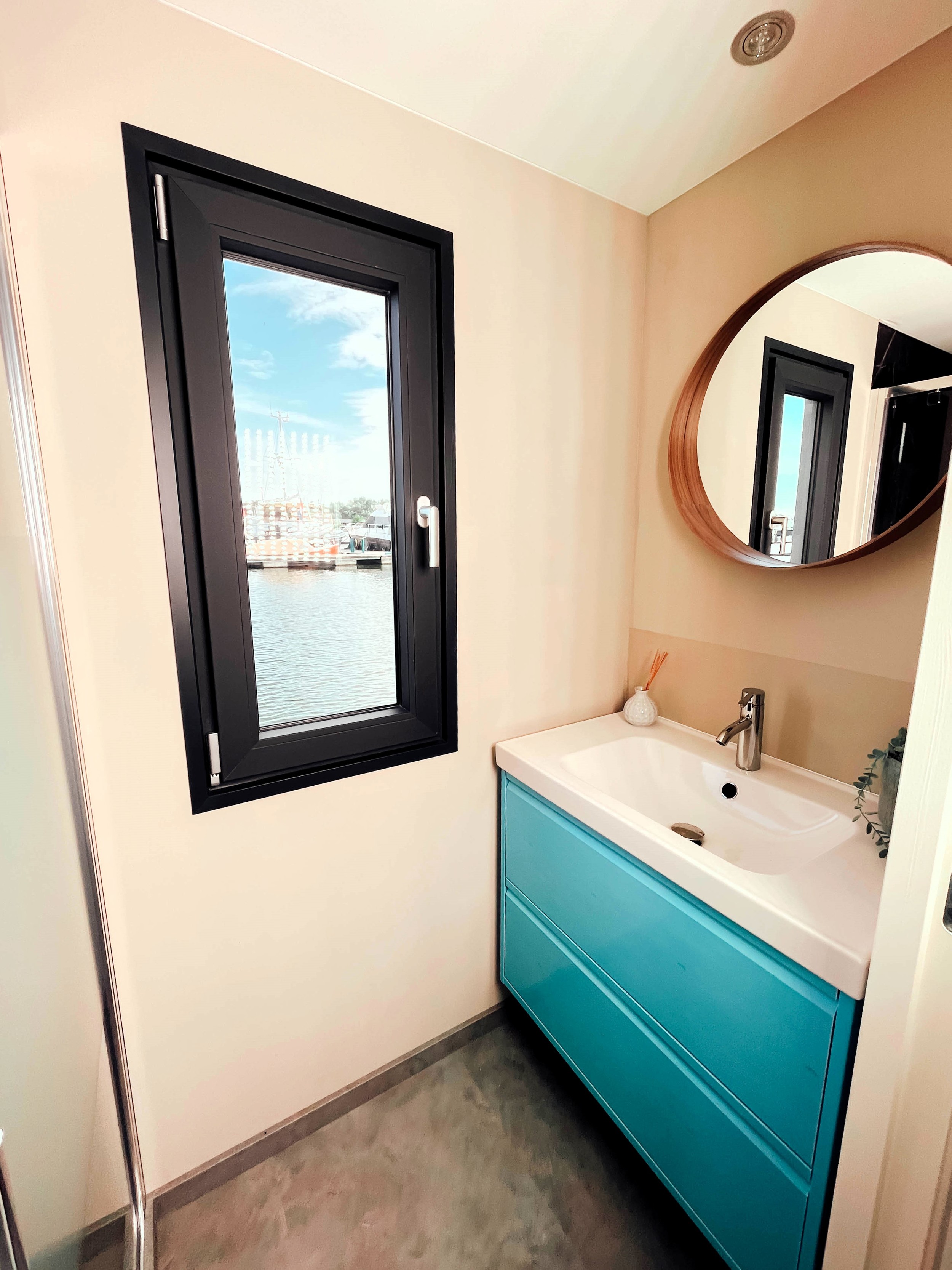 Senso 45 Maritieme Houseboat