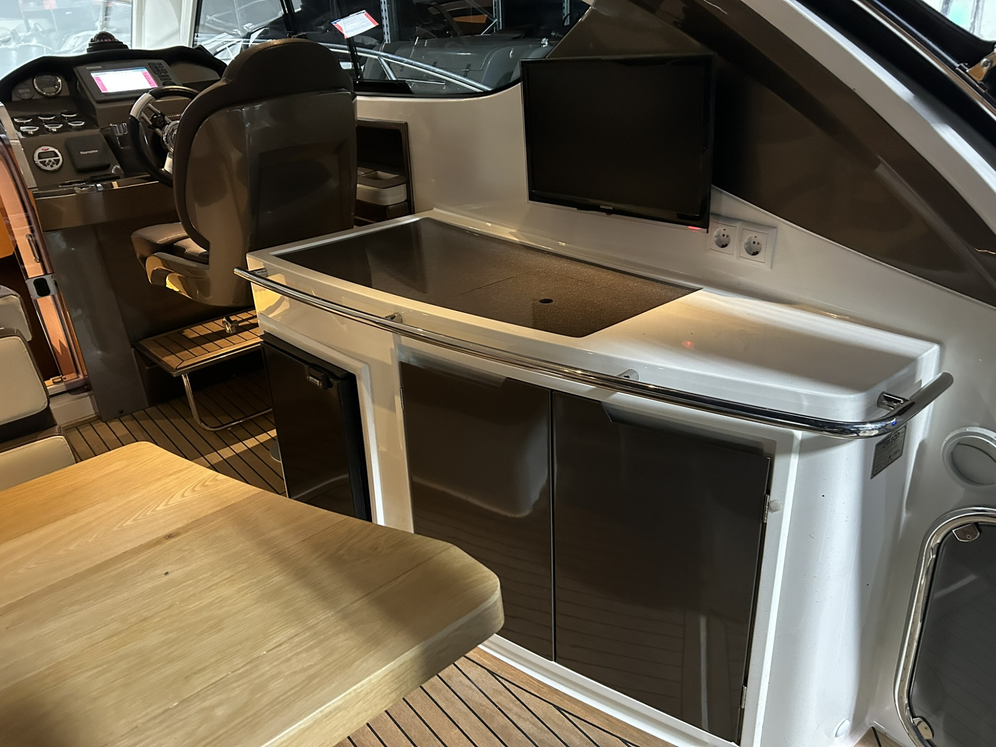 Galeon Yachts Galeon 325 HTS met Volvo Penta 370 pk