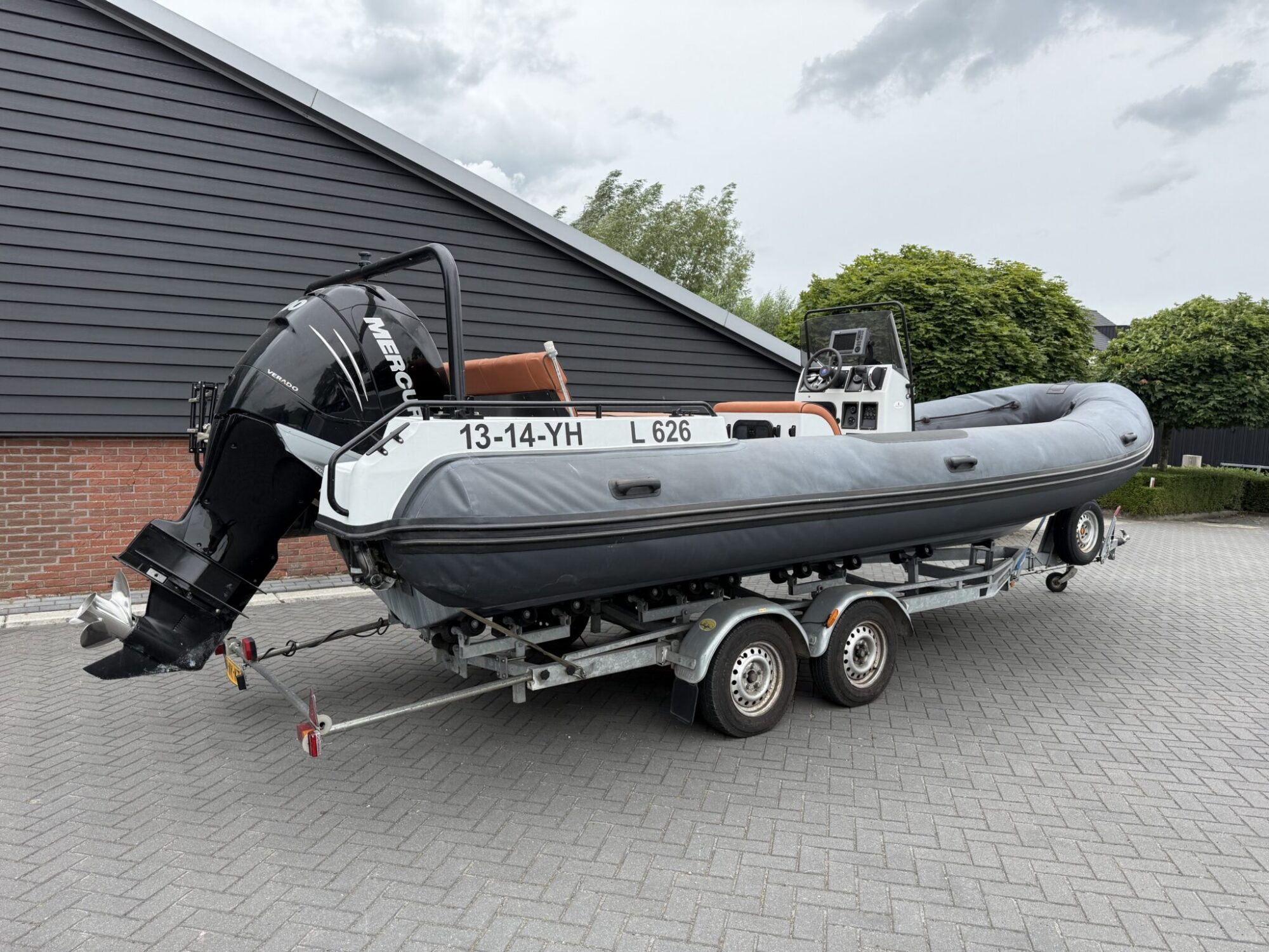 Selva D760C RIB