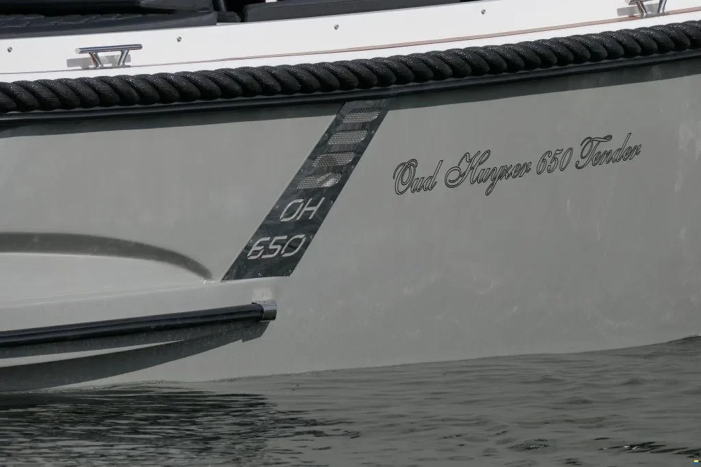 Oud Huijzer 650 Tender