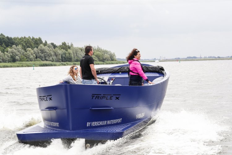 Triple X 800 DE GROOTSTE SLOEPENSHOWROOM VAN NEDERLAND