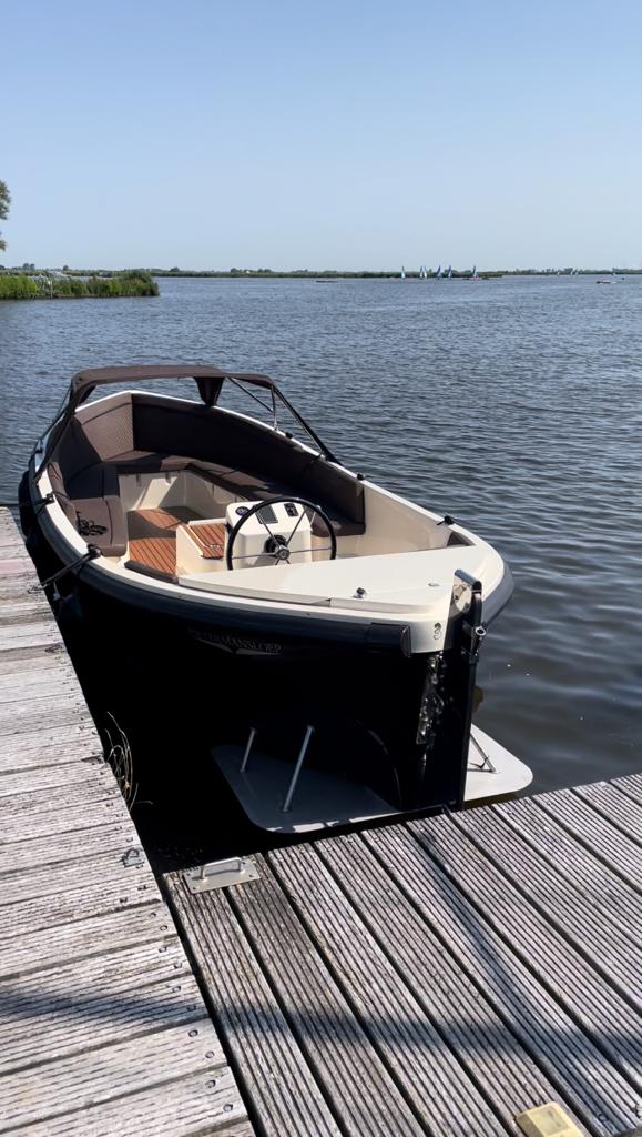 Pieterman  750 outboard