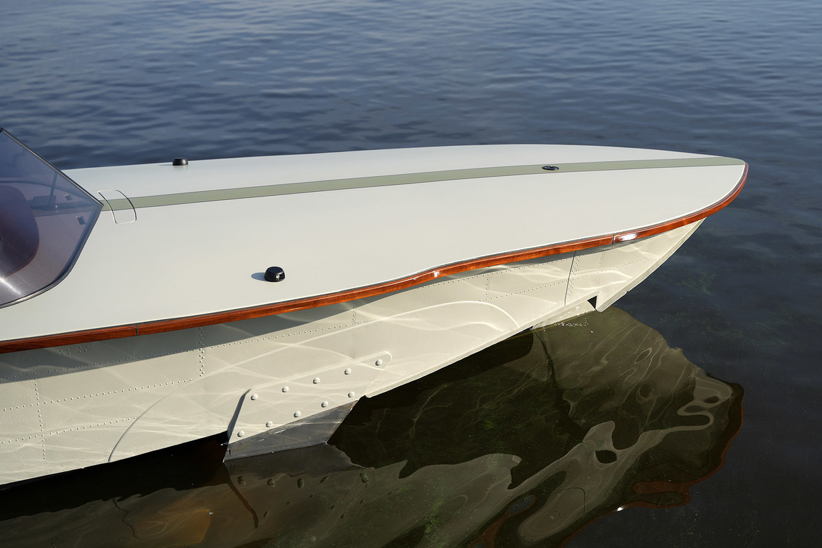 Volga Draagvleugelboot